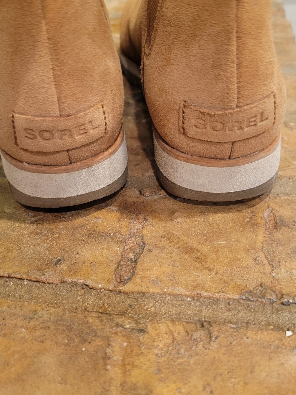 Sorel Women's Tan Suede Chelsea Winter Boots - Picture 2 of 6